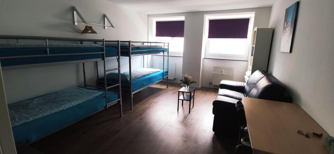 Full Flat 3 Bedrooms Saarbrucken Center -11 People Экстерьер фото